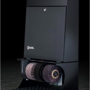 Ronda 30 NEGRO 9005 y puerta en cuero